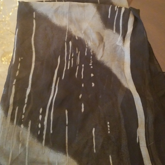 Pattern scarf - Picture 2 of 2